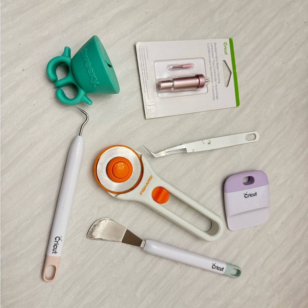 Cricut tools bundle